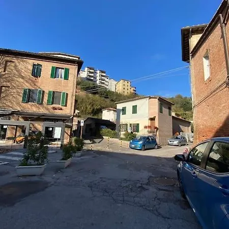 A Due Passi Da Piazza Del Campo *